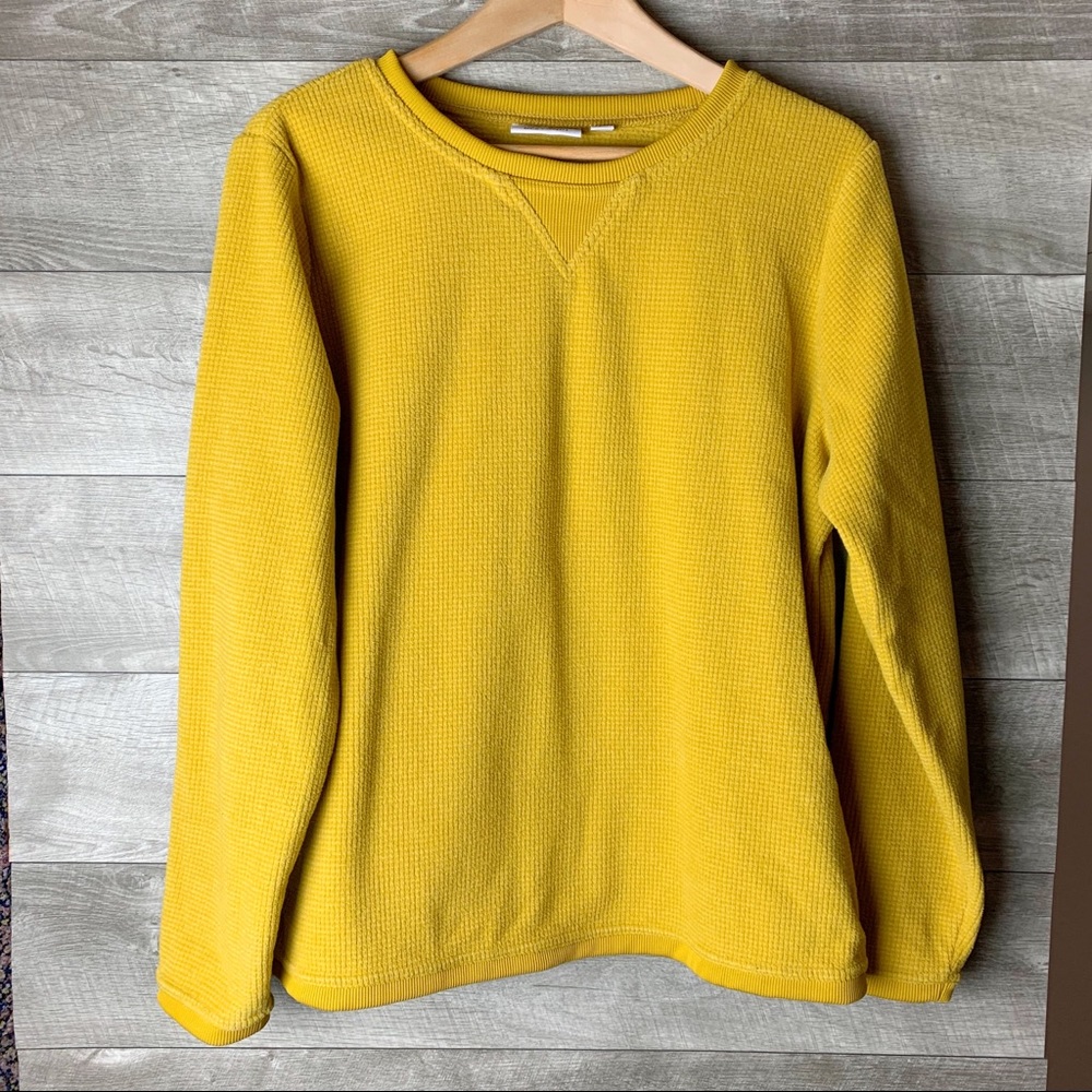 D&Co men’s long sleeve mustard thermal sweater